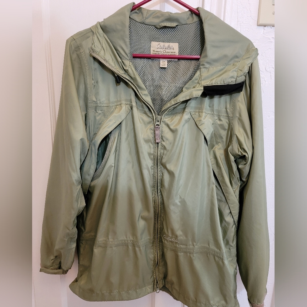 Cabela's Womens wind/rain jacket